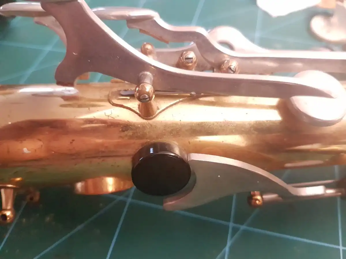 How to remove thumb rest?... CafeSaxophone Forum