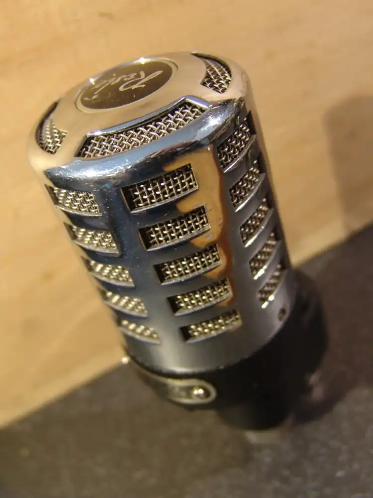 SOLD via Cafe - Reslosound Ribbon Microphone | CafeSaxophone Forum