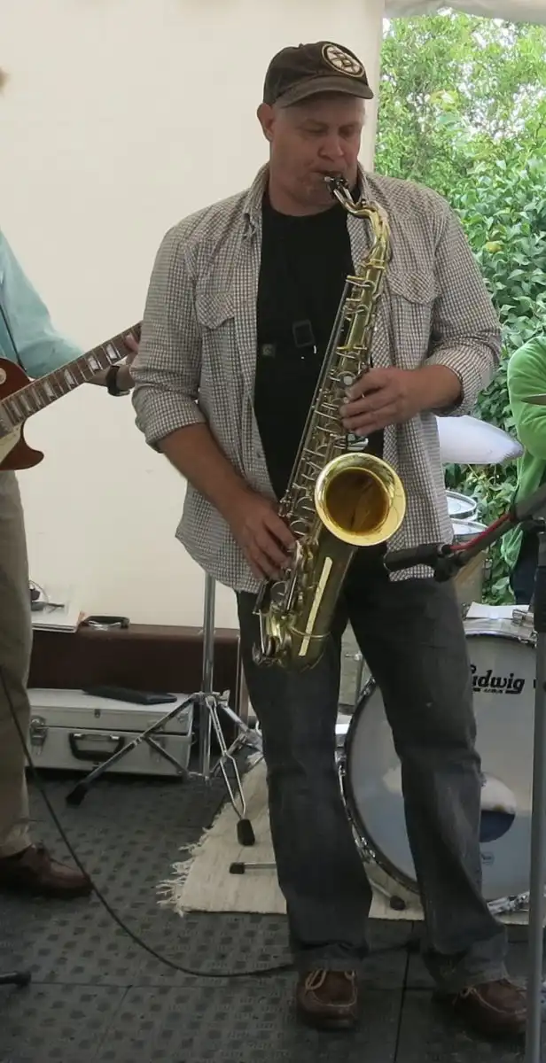 gardensax.webp