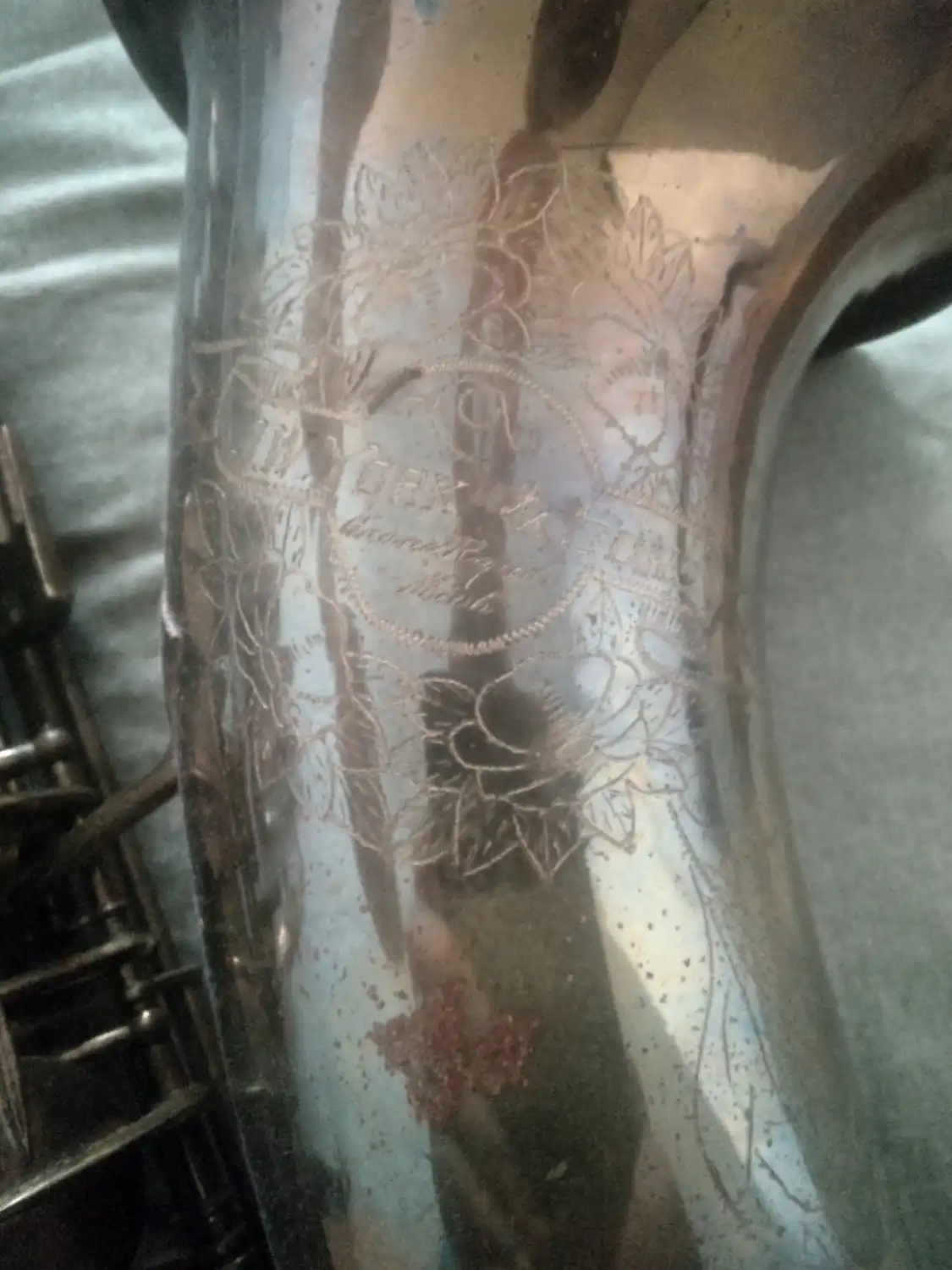 Saxophones - I need to recognize the models, the years and how much ...