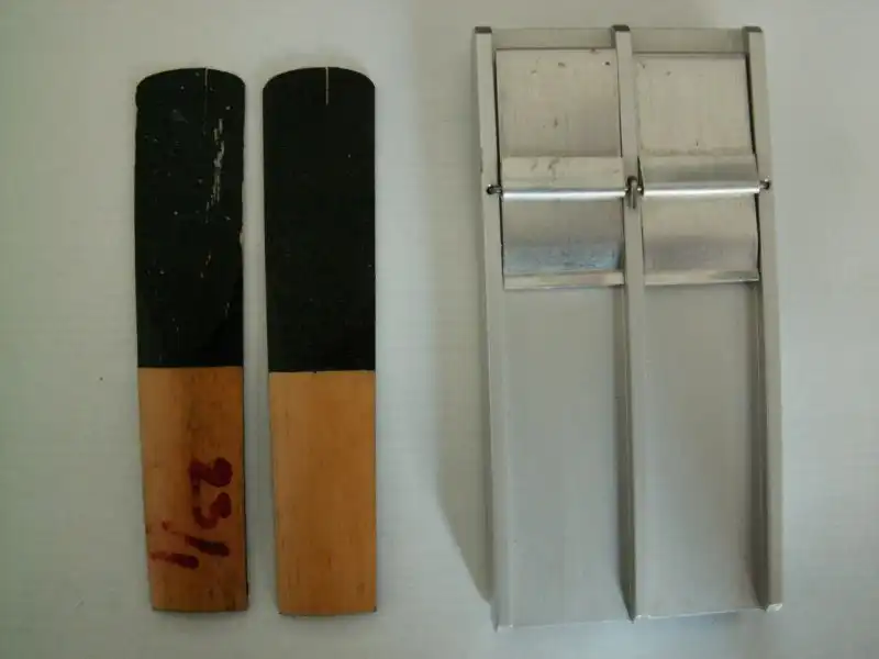 Saxophone beginners - Any advice for reed break-in and storage ...